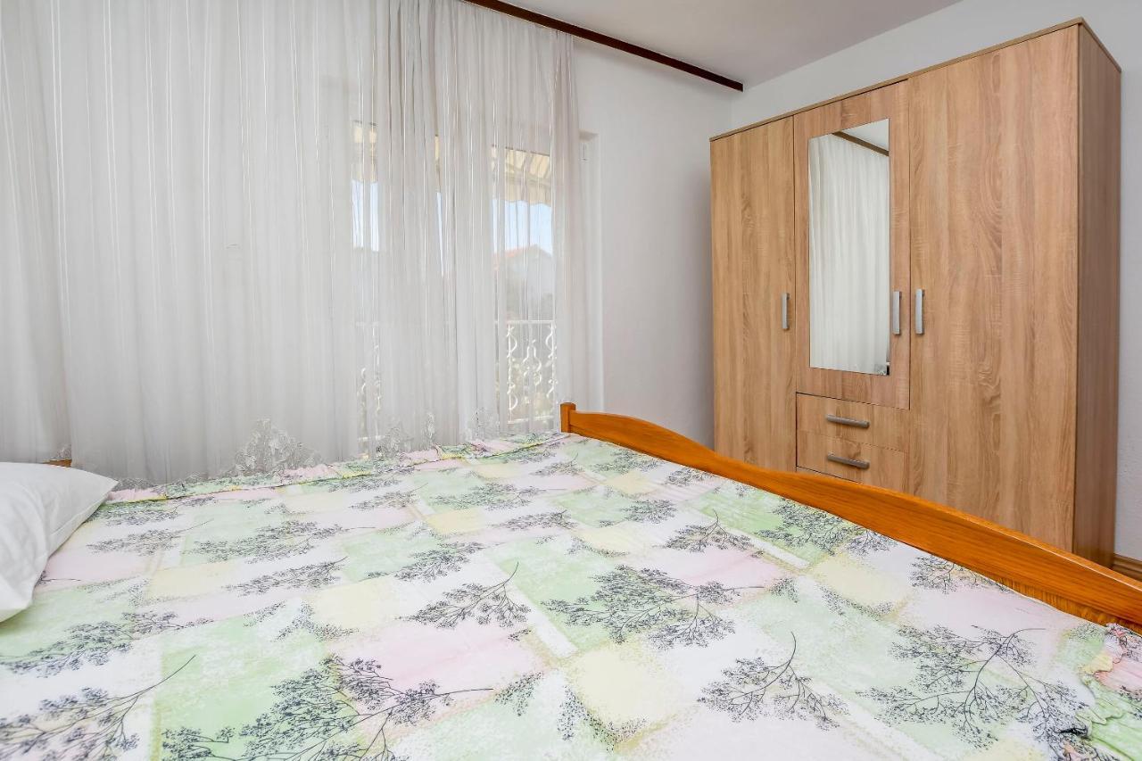 Apartments Karleusa โรกอซนิซา ภายนอก รูปภาพ